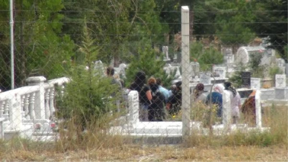 Köylüler, Polisle Çatışmada Ölen DHKP-C\'li Teröristin Cenazesini İstemedi