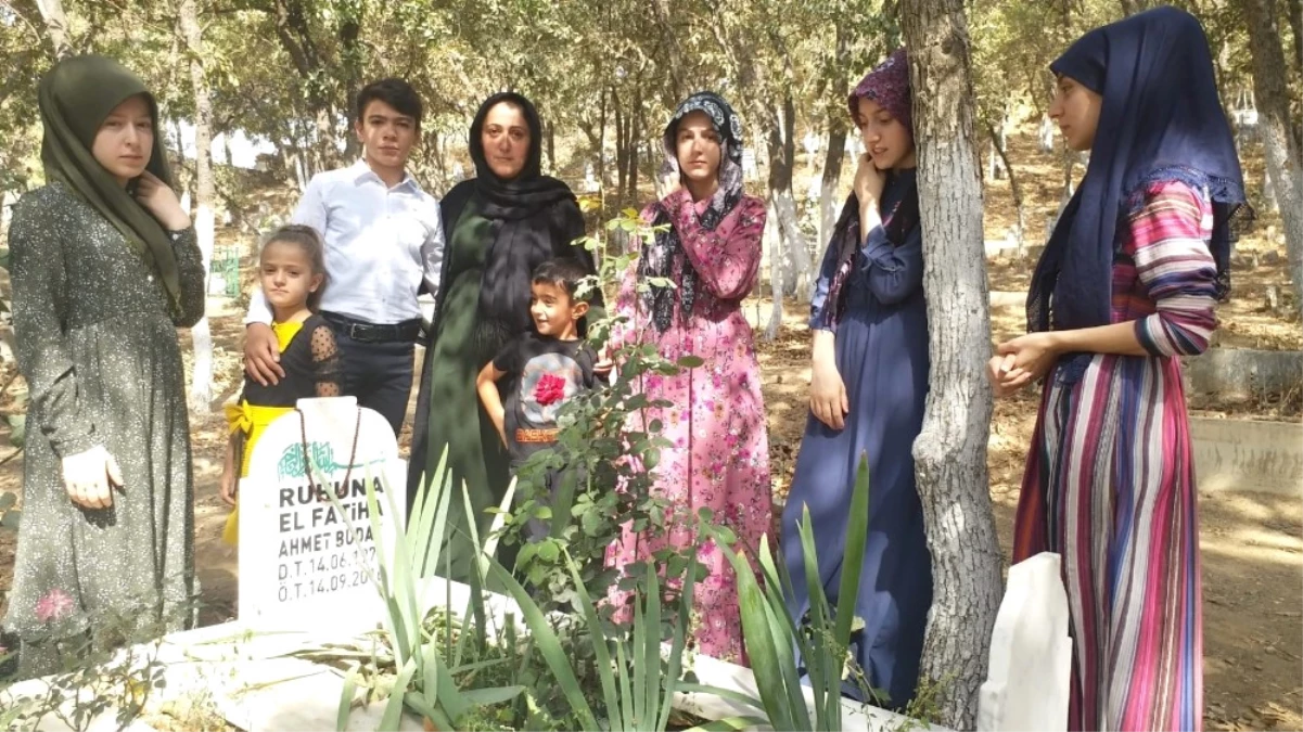 PKK\'lı Teröristler Tarafından Öldürülen Budak\'ı Sevenleri Unutmadı
