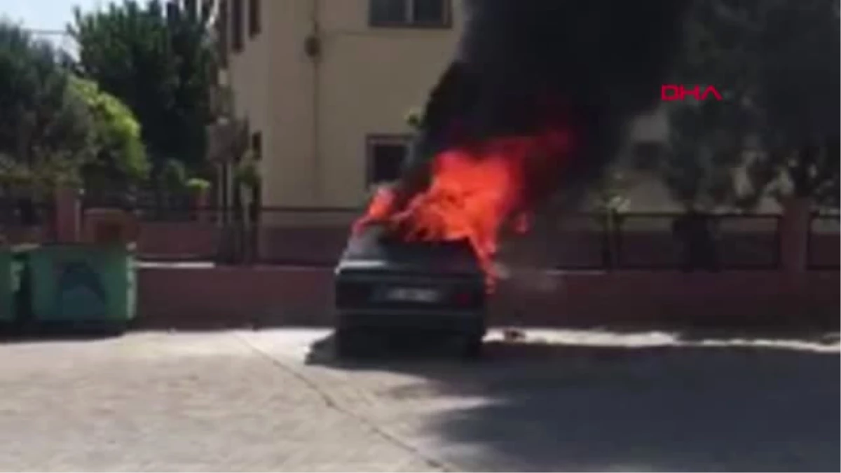 Şanlıurfa Park Halindeki Otomobil Alev Alev Yandı