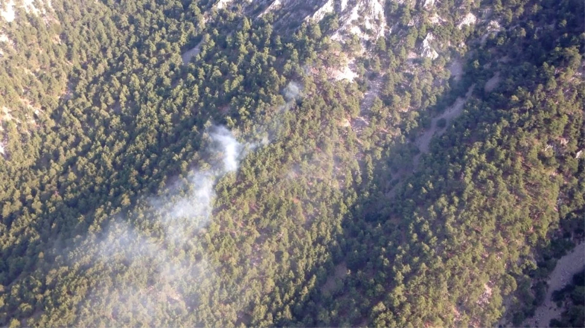 Antalya\'daki Orman Yangınını Söndürme Çalışmaları Devam Ediyor