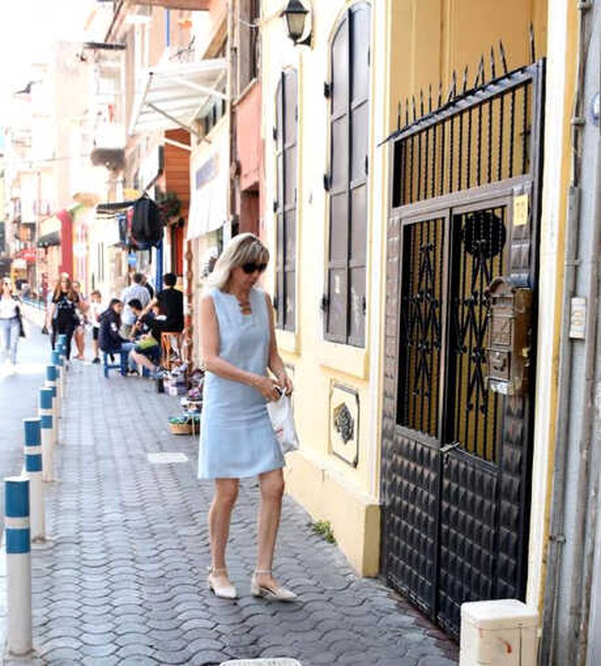 Brunson\'un Eşi, Diriliş Kilisesi\'nde Pazar Ayinine Katıldı