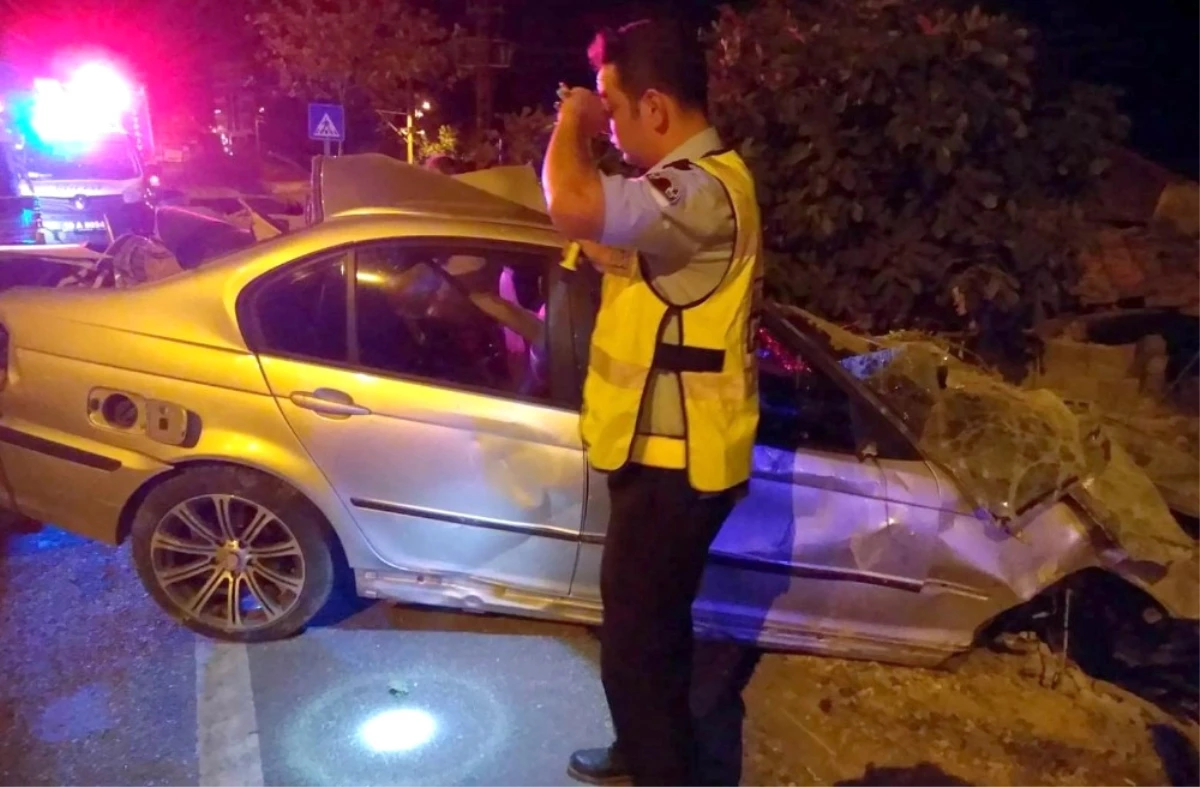 Edremit\'te Trafik Kazası: 1 Ölü
