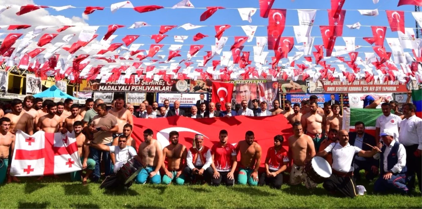 Kahramanmaraş\'ta Uluslararası Güreş Festivali Tamamlandı
