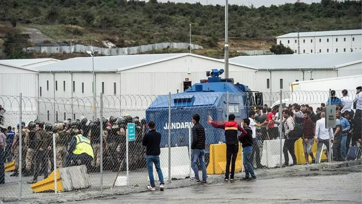 Üçüncü Havalimanında İş Bırakma Eylemi: İşçiler Gözaltına Alındı