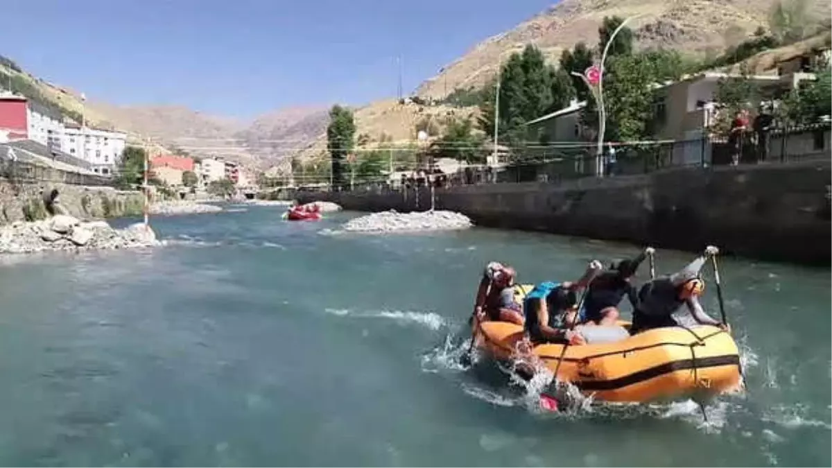 Video - Türkiye Rafting Şampiyonası\'nın Üçüncü Ayağı Van\'da Yapıldı