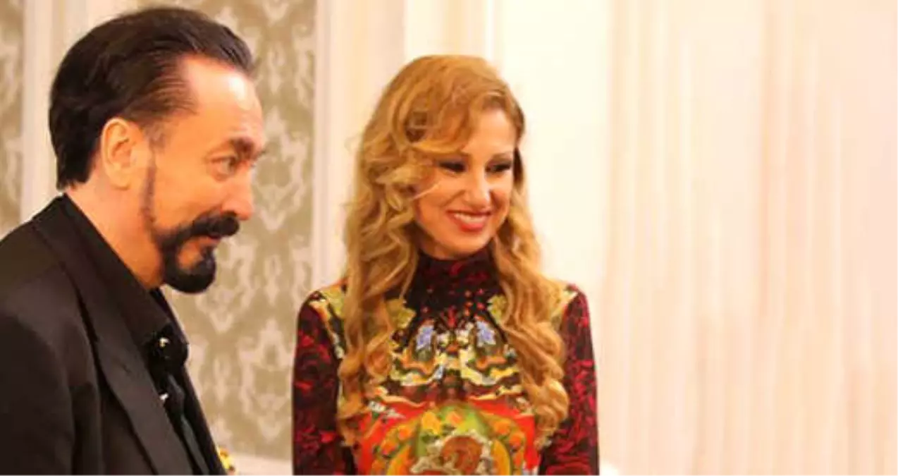 30 Yıllık Üye Ayça Pars\'tan Kan Donduran Adnan Oktar İtirafı: Aşık Gibi Bakmayana İşkence Yapardı