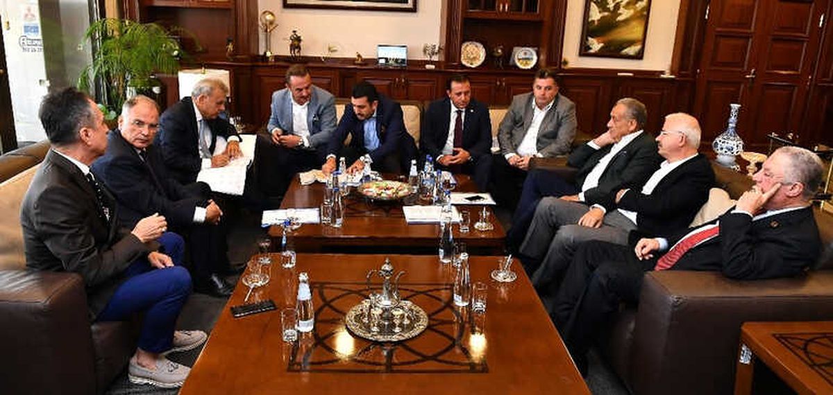 AK Parti\'li Başkanlardan Başkan Kocaoğlu ile Görüşme