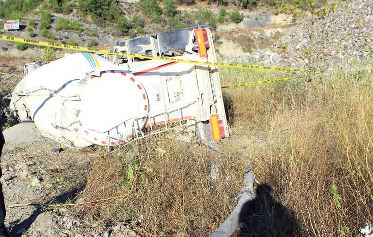 Bilecik\'te Beton Mikseri Devrildi: 1 Ölü