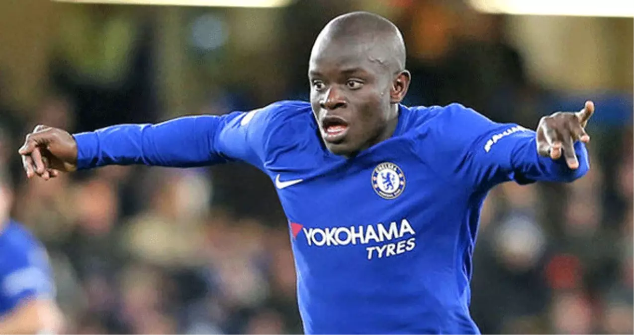 Chelsea\'li Yıldız N\'Golo Kante, Camide Tanıştığı Hayranlarının Evine Gitti