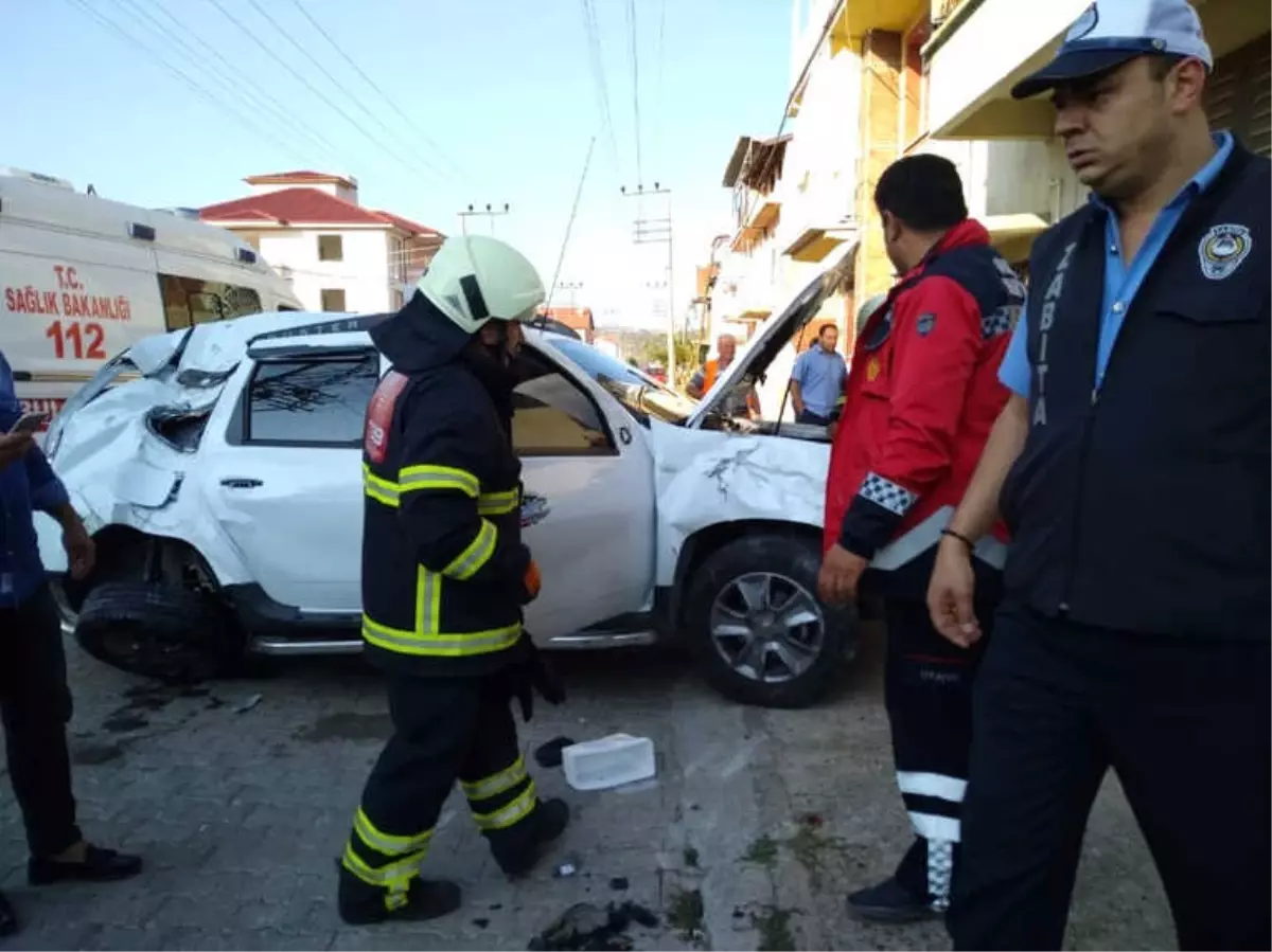 Gediz\'de Trafik Kazası: 1 Yaralı