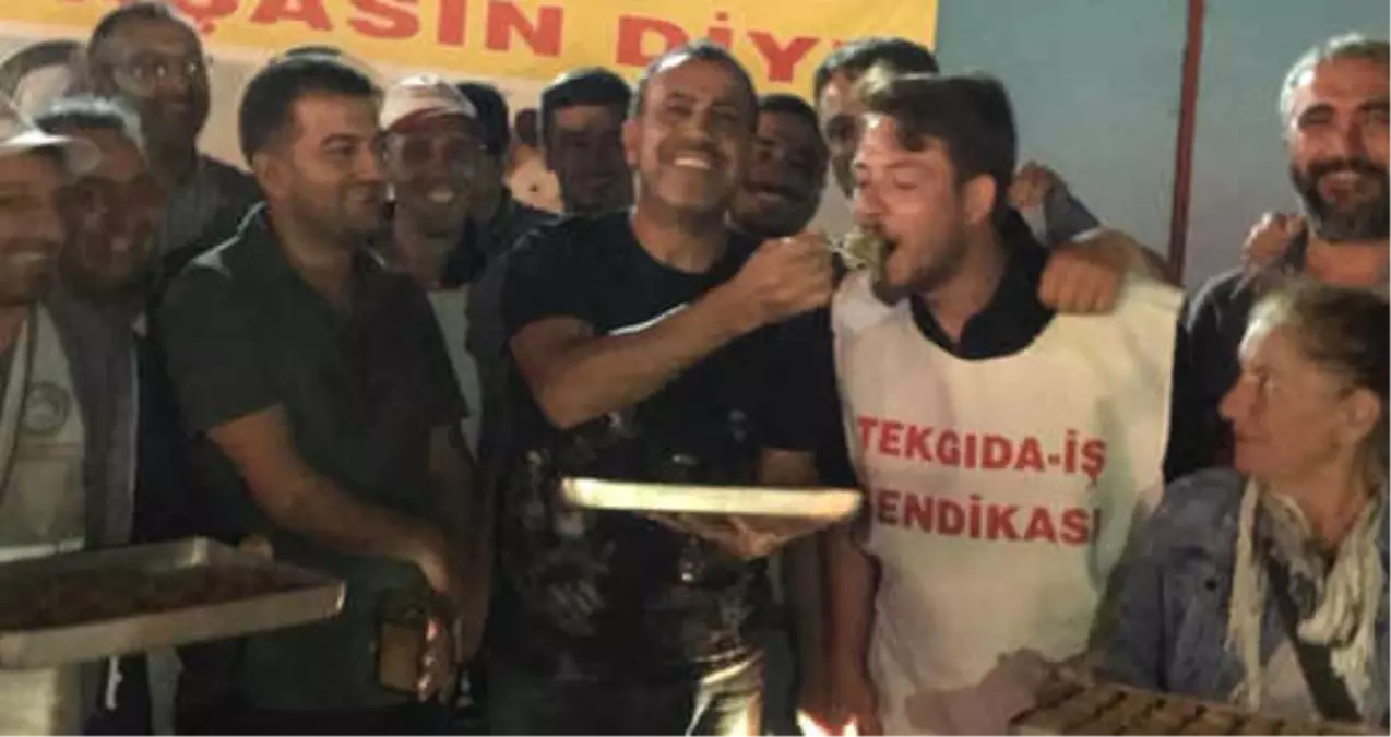 Haluk Levent\'ten Eylem Yapan İşçilere Baklavalı Destek!