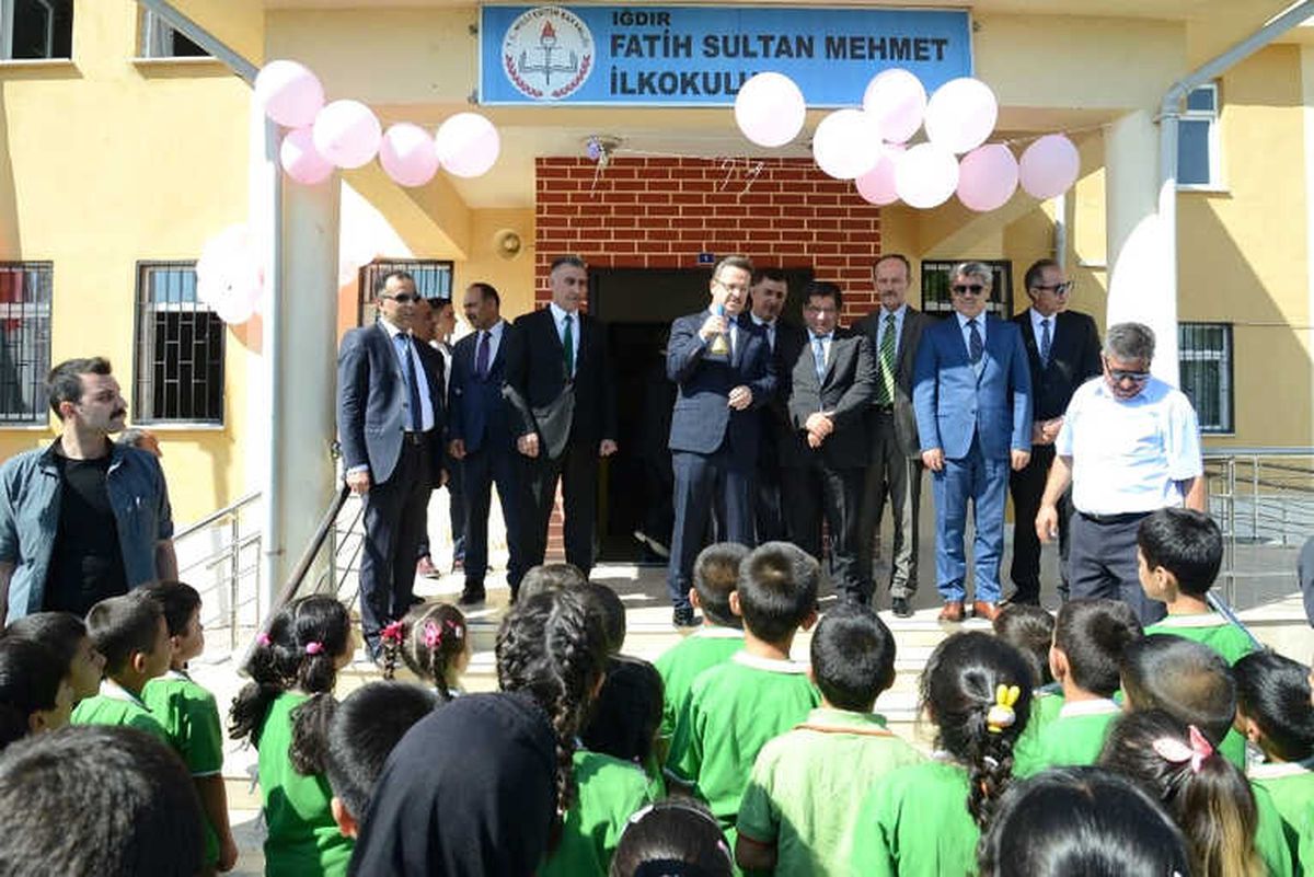 Iğdır\'da İlk Ders Zili Çaldı
