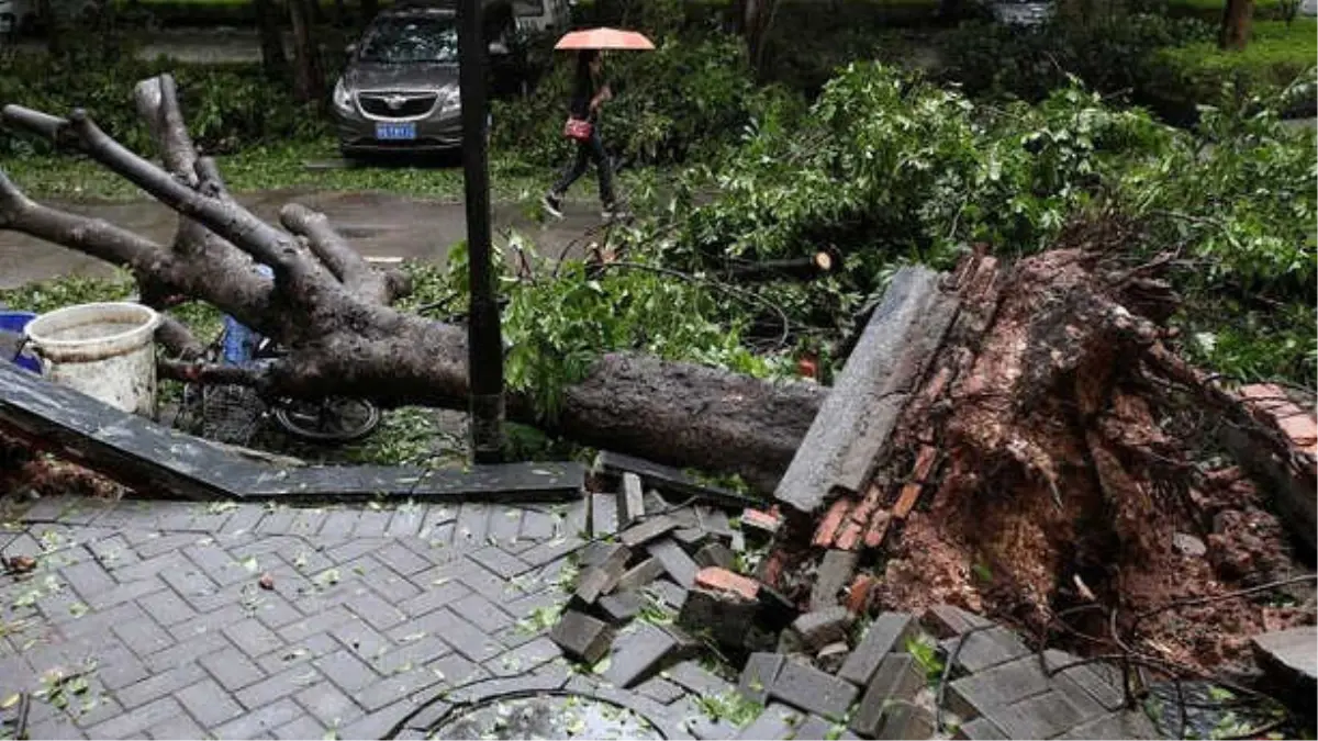 Mangkhut Tayfunu: 68 Kişi Öldü; 2,5 Milyon Kişi Evlerinden Tahliye Edildi