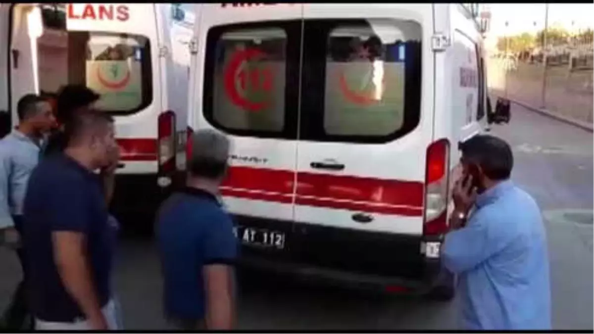 Trafik Kazası: 2 Ölü, 6 Yaralı