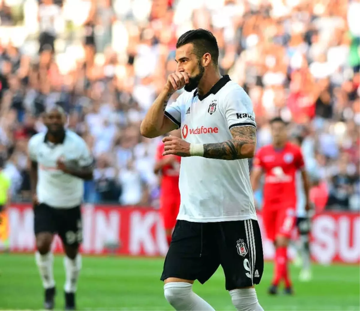 Beşiktaş\'tan Negredo Açıklaması