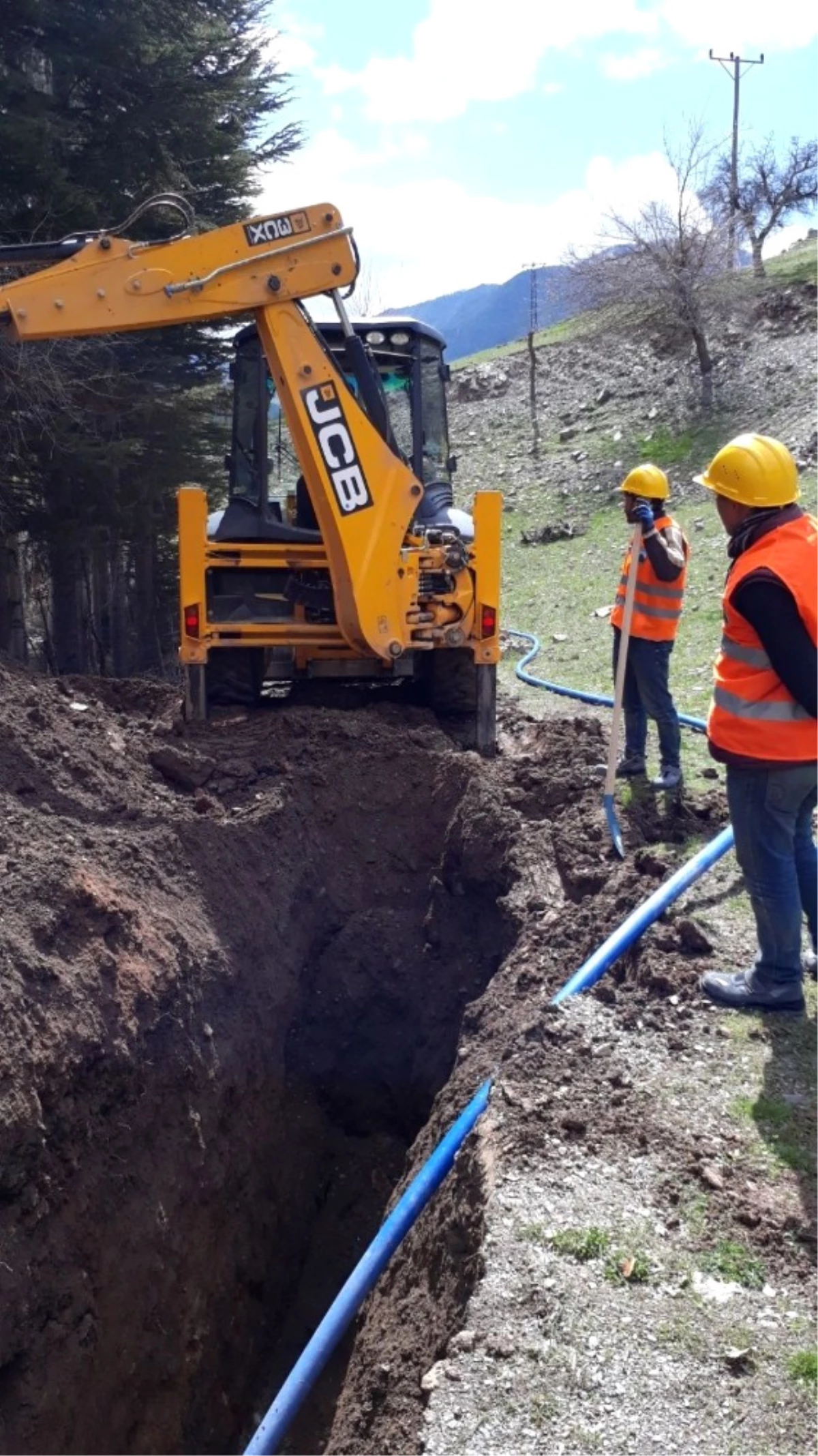 Feke\'nin 10 Mahallesine Yeni İçme Suyu Hattı