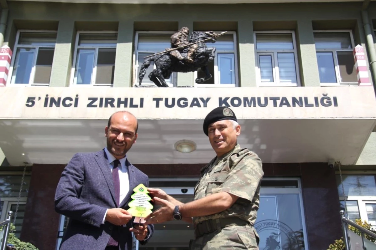 Gagiad Yönetim Kurulu Tuğgeneral 5. Zırhlı Tugay Komutanı Şefik Atak\'ı Ziyaret Etti