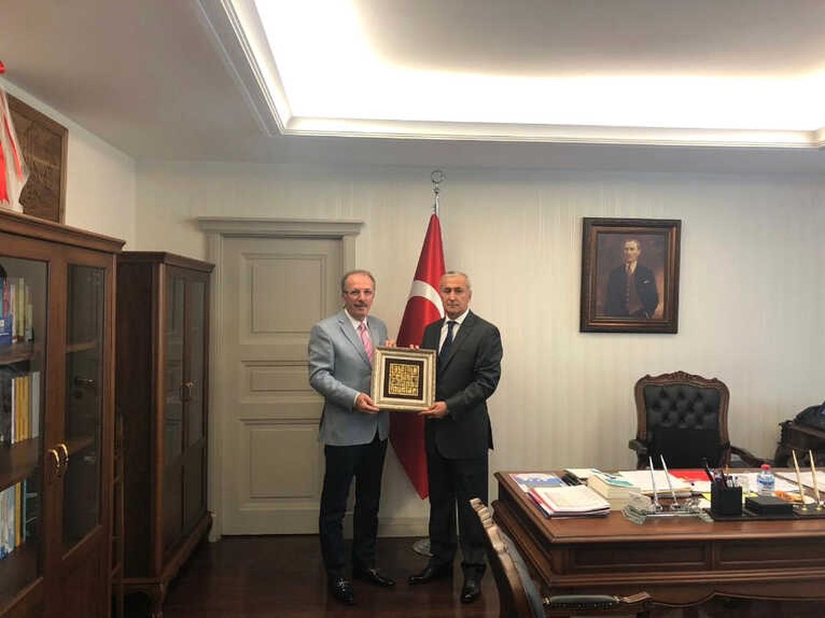 Rektör Uzun, Milli Eğitim Bakan Yardımcılarını Ziyaret Etti