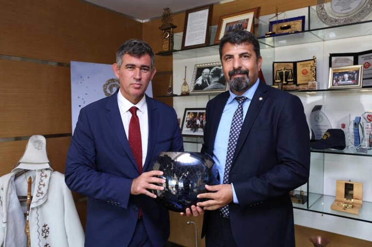 Yeşilboğaz: "Hukukçu Enflasyonu İçin Önlem Alınmalı"