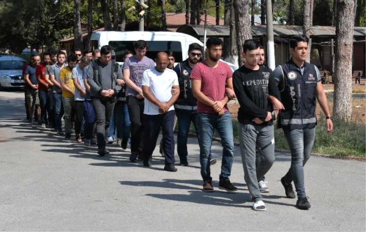 Adana Merkezli Fetö Operasyonu: 13 Askere Gözaltı