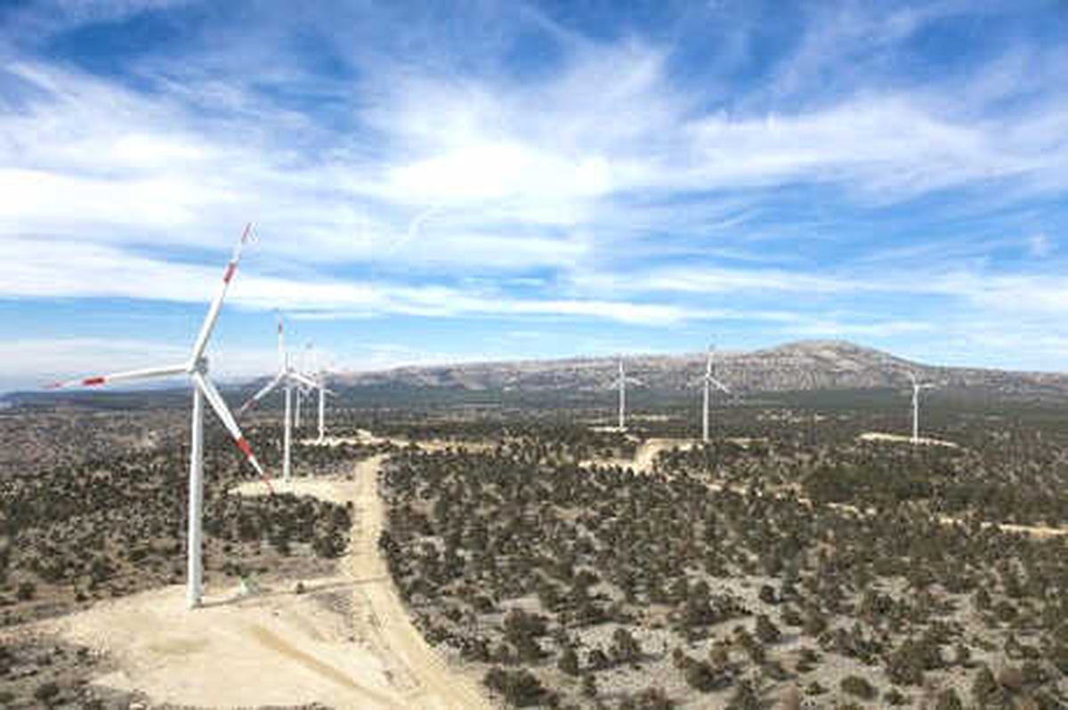 Akfen\'den 530 Milyon Dolar Yatırımla 13 Rüzgar ve Güneş Enerjisi Santrali