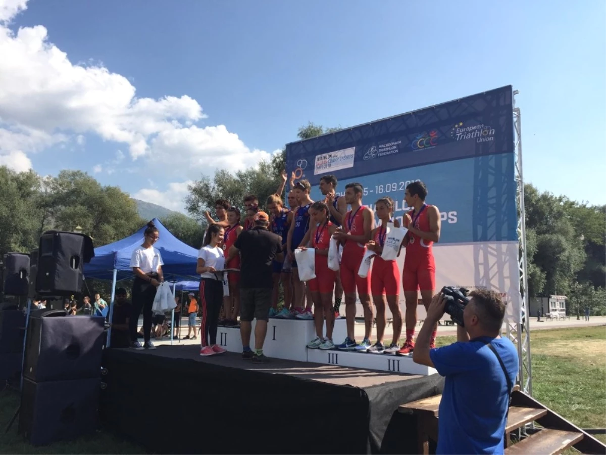 Balıkesirli Triatloncular Balkan Şampiyonası\'ndan Başarı ile Döndü