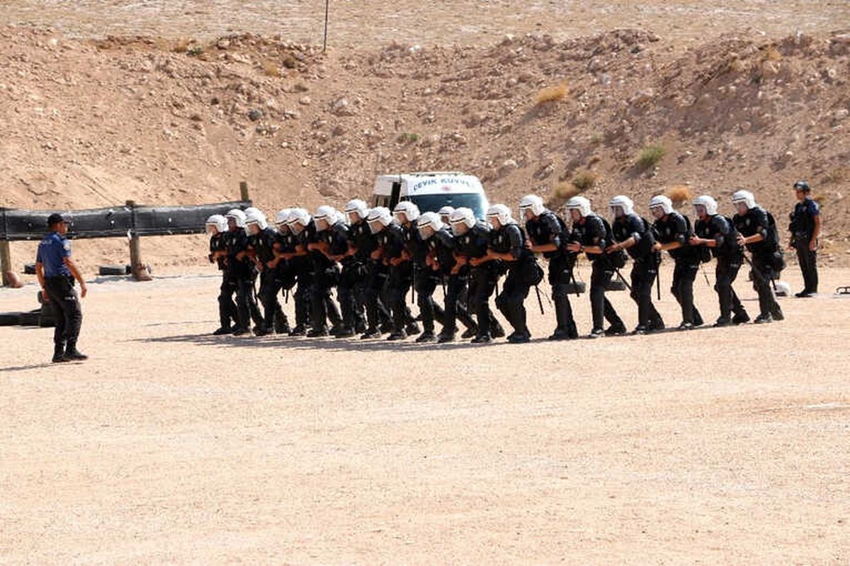 Çevik Kuvvet Toplumsal Olaylara Müdahale Tatbikatı Yaptı