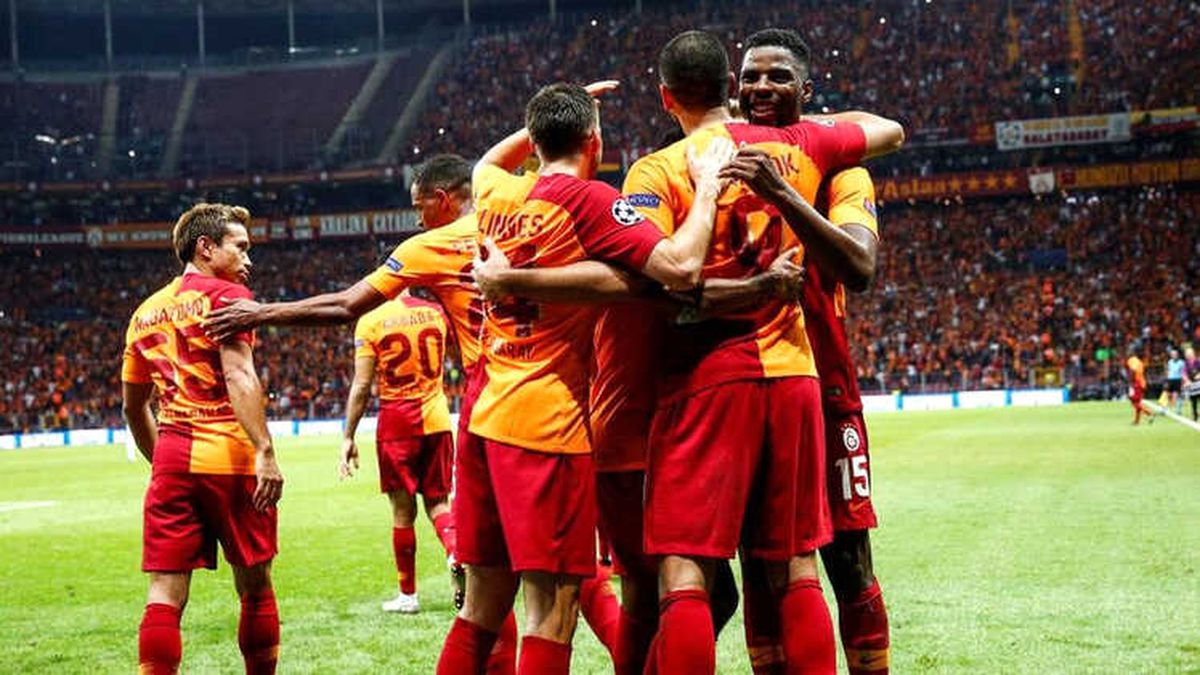 Galatasaray, Şampiyonlar Ligi\'nde Lokomotiv Moskova\'yı 3-0 Yendi