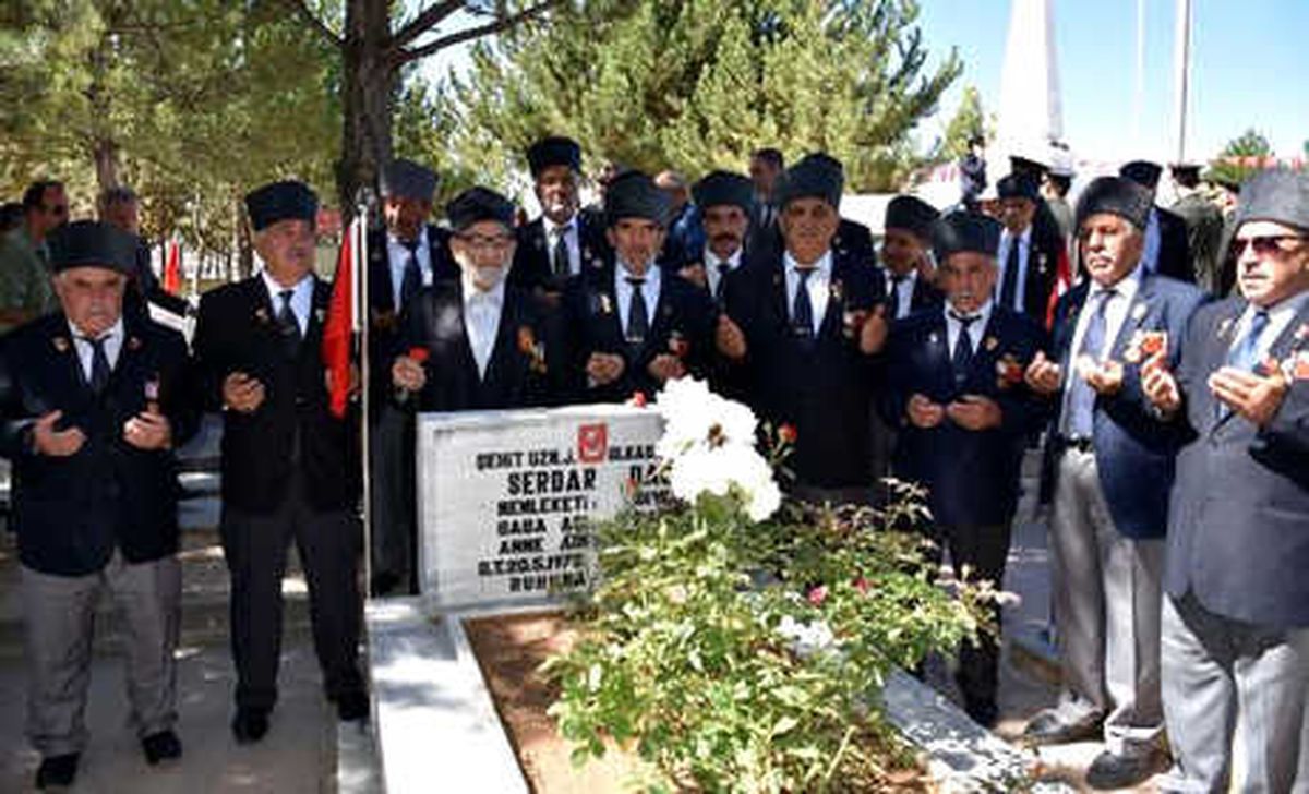 Gaziler Günü\'nde Şehitler Unutulmadı