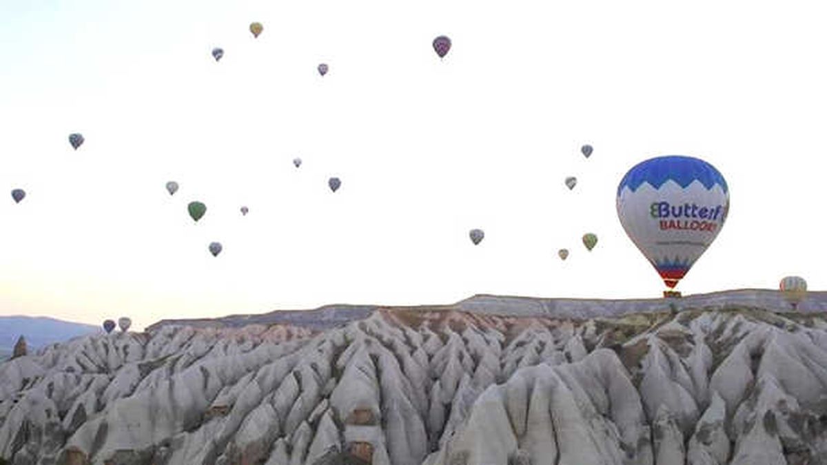 Kapadokya Semalarında Balonların Dansı