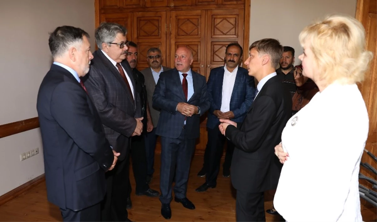 Rusya Ankara Büyükelçisi Yerhov\'dan Başkan Sekmen\'e Müze Teşekkürü
