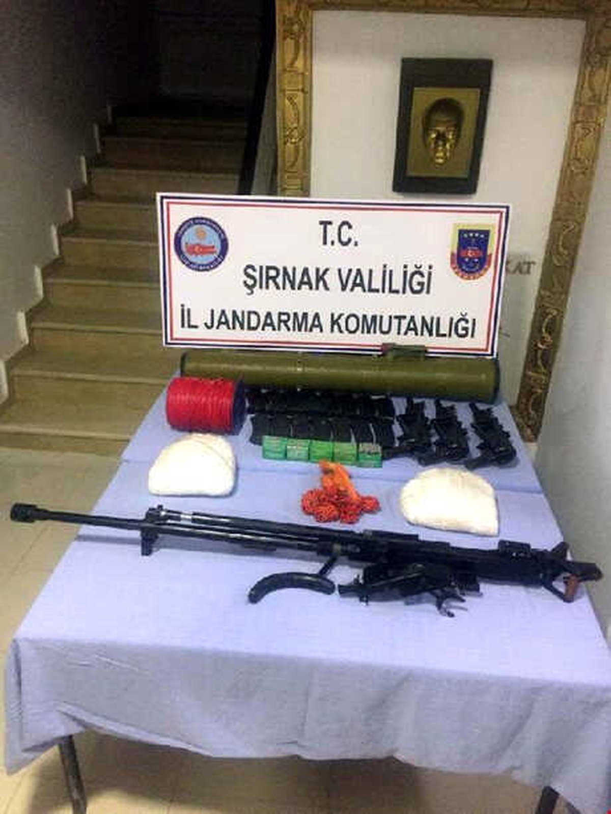 Silopi Kırsalında Patlayıcı ve Mühimmat Ele Geçirildi