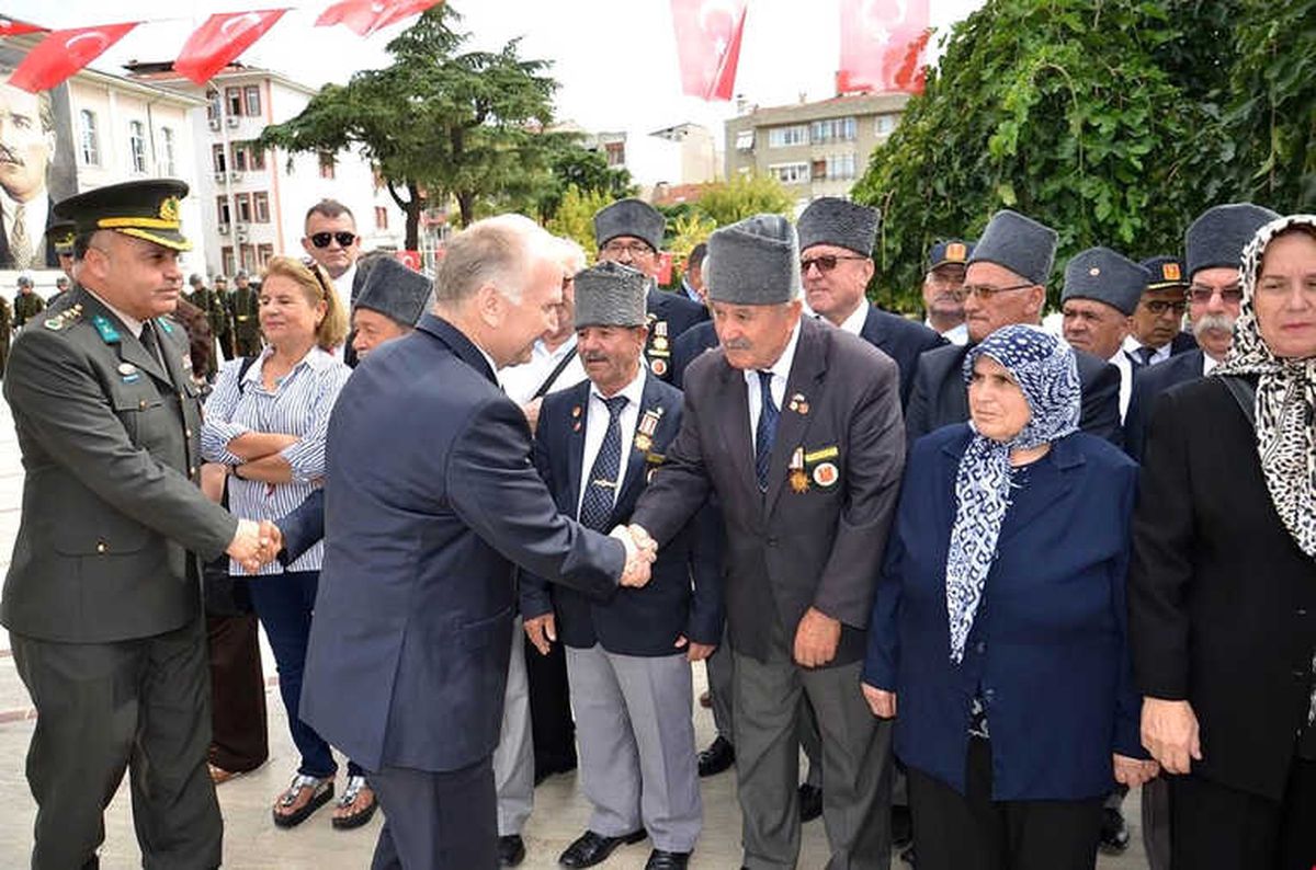 Tekirdağ\'da Gaziler Günü Törenleri