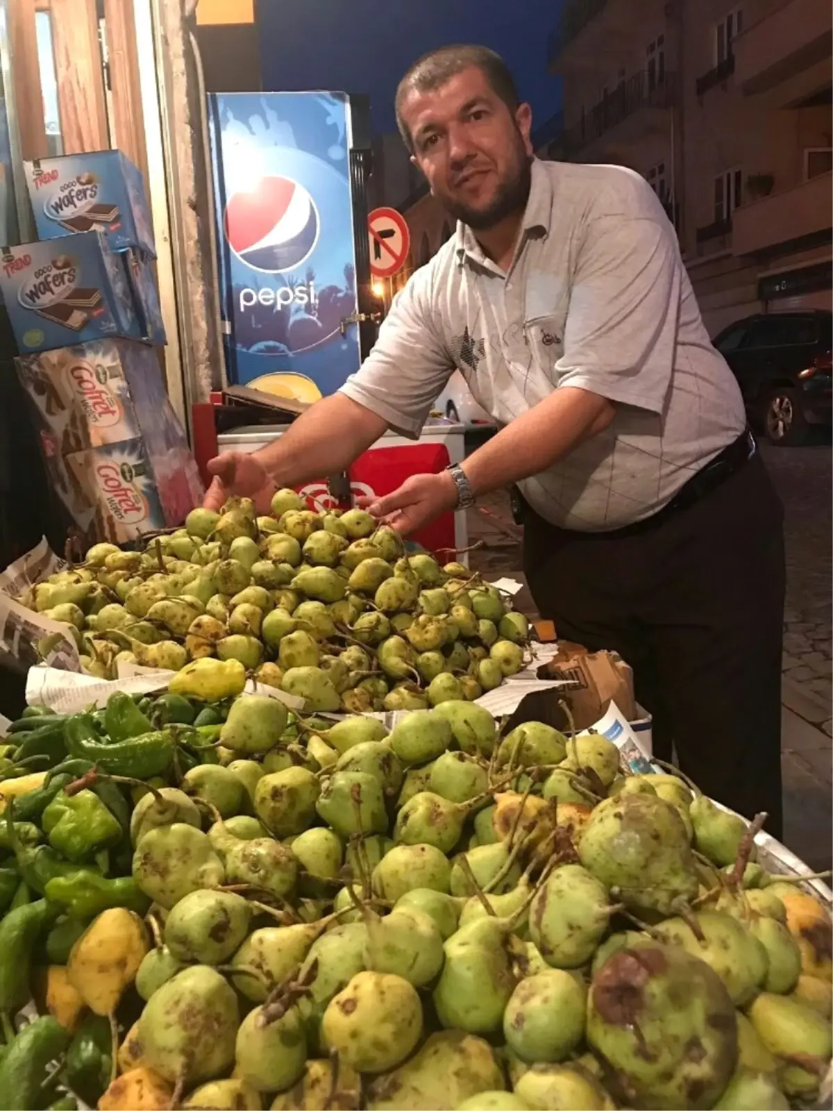 Zınnar\'ın Organik Armudu Tezgahtaki Yerini Aldı