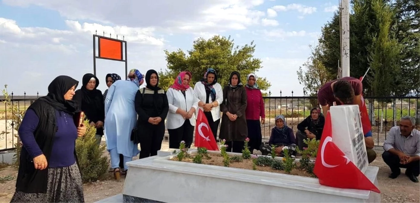 Ak Partili Kadınlar Afrin Şehidinin Ailesini Ziyaret Ettiler