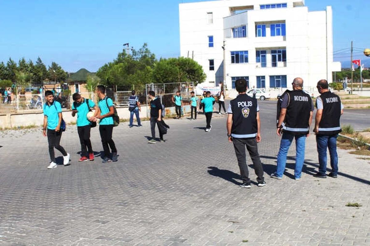 Ayvalık Polisi Göz Açtırmıyor