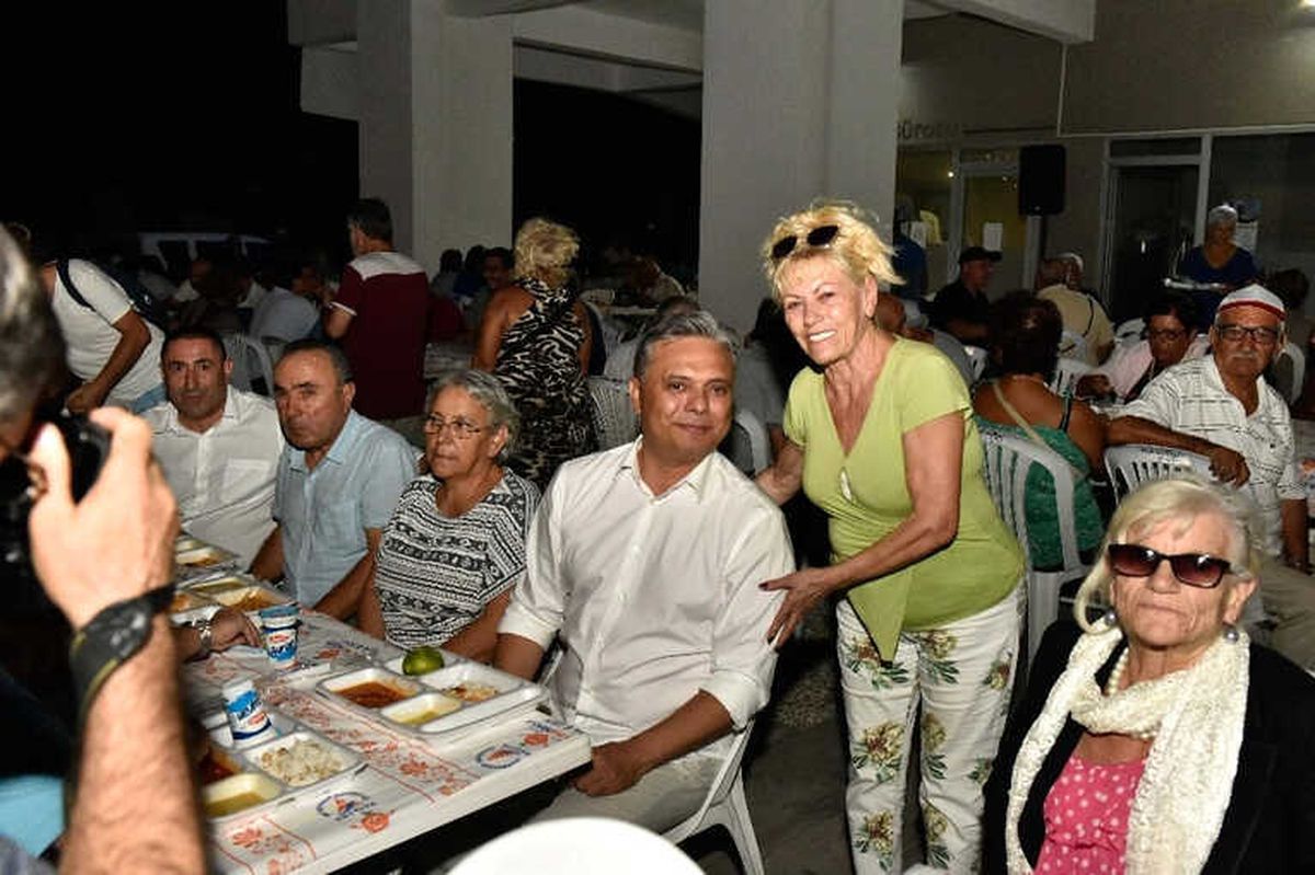Başkan Uysal\'dan Muharrem İftarı