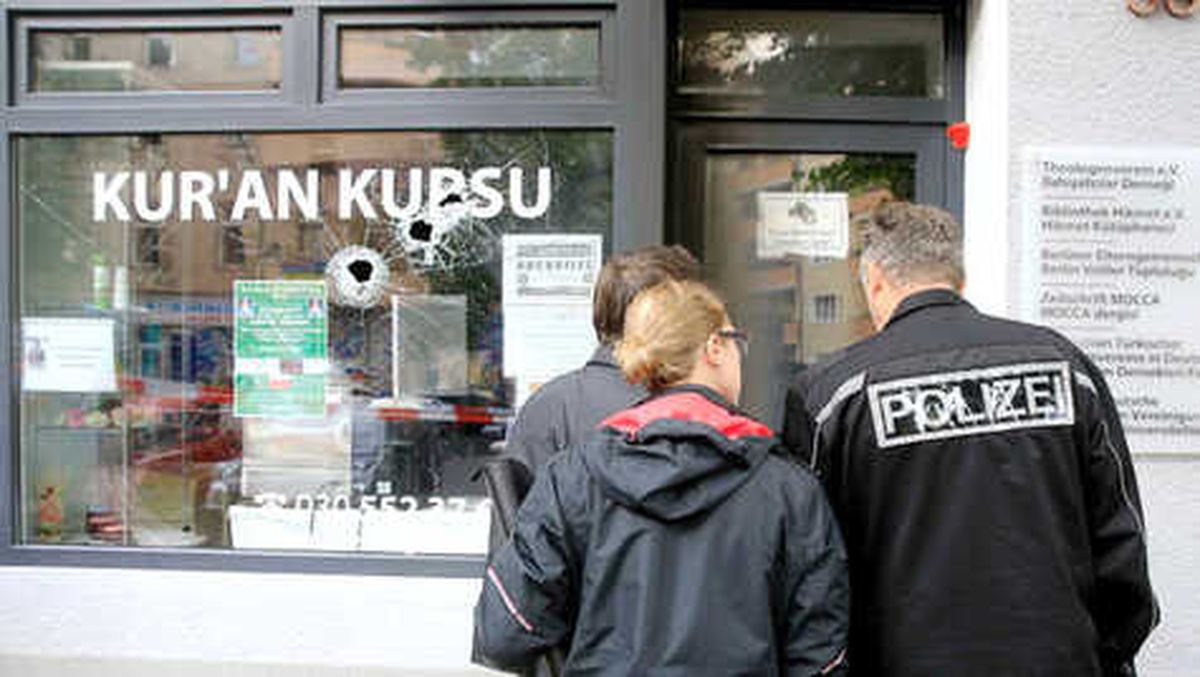 Berlin\'de Türk Eğitim Derneği\'ne Saldırı