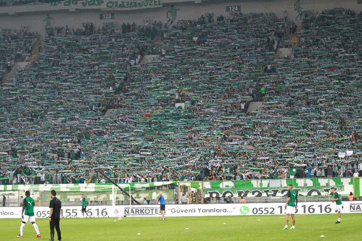 Bursaspor\'da 18 Bin Kombine Satıldı