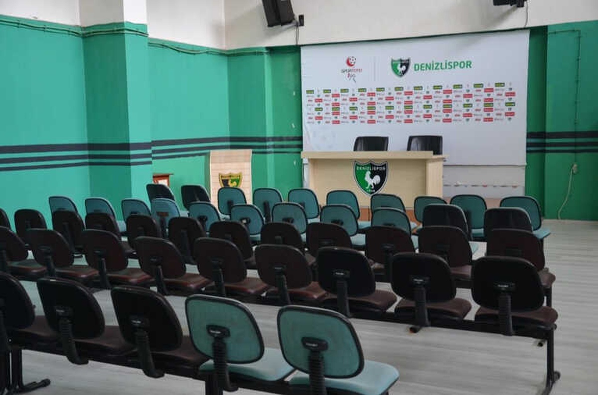 Denizlispor\'da Olağanüstü Genel Kurulu Yapılamadı