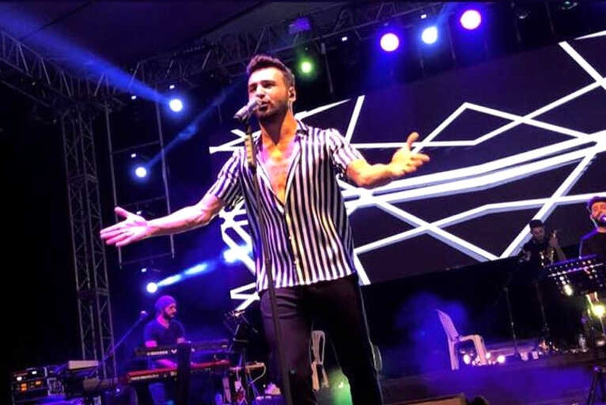 Emre Kaya\'dan Ustalara Saygı