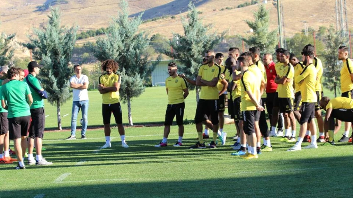 Evkur Yeni Malatyaspor\'da Çaykur Rizespor Mesaisi Sürüyor