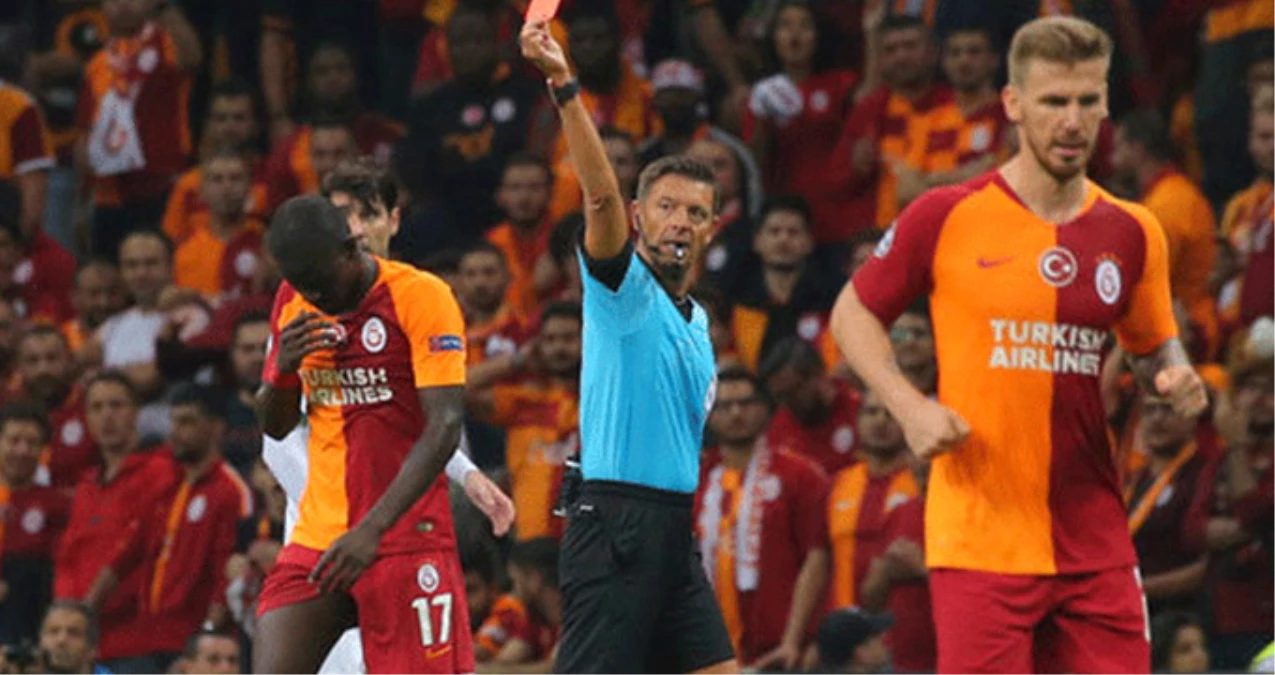 Galatasaray-Lokomotiv Moskova Maçında Kırmızı Kart Gören Badou Ndiaye, Takım Arkadaşlarından Özür Diledi