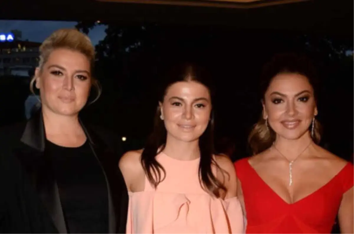 Hadise ve Ablası Hülya Açıkgöz Sosyal Medyada Birbirine Girdi