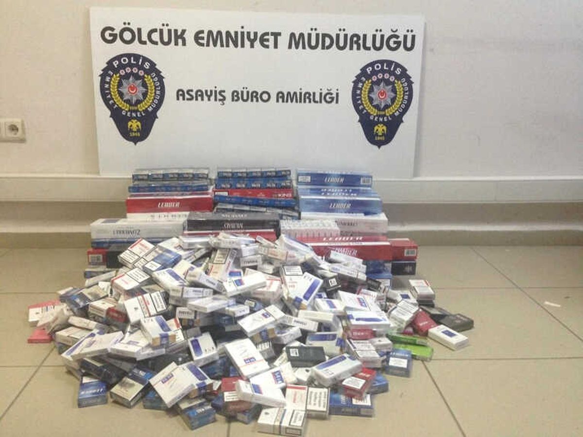 Kaçak Sigara Satan Büfeye Kocaeli Polisinden Operasyon