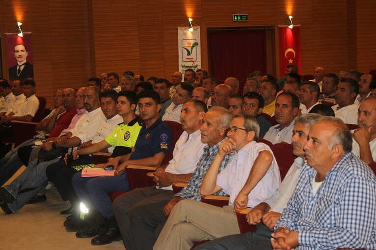 Manavgat\'ta Okul Servisi Şoförlerine Seminer