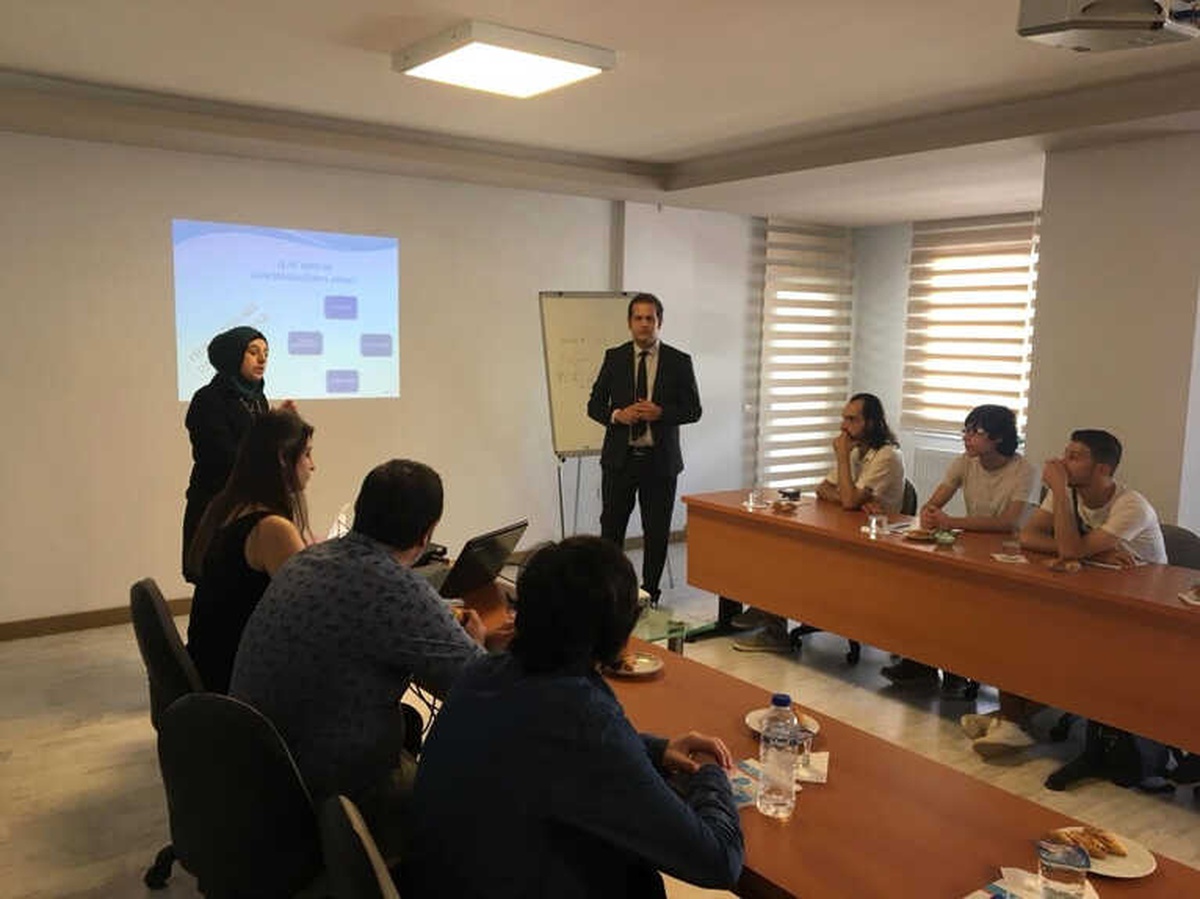 Mersin\'deki Suriyelilere İşkur Hizmetleri Anlatıldı