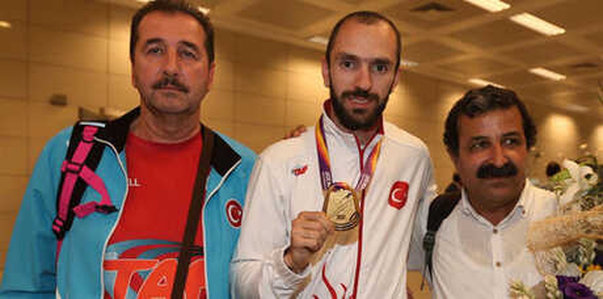 Ramil Guliyev\'in Antrenörü Türk Vatandaşı Oldu