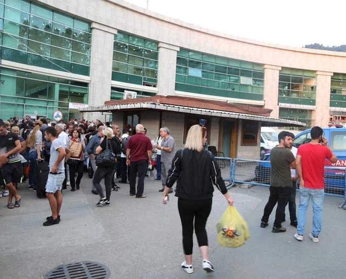 Sarp Sınır Kapısı Giriş Çıkışlarında Artış Yaşandı