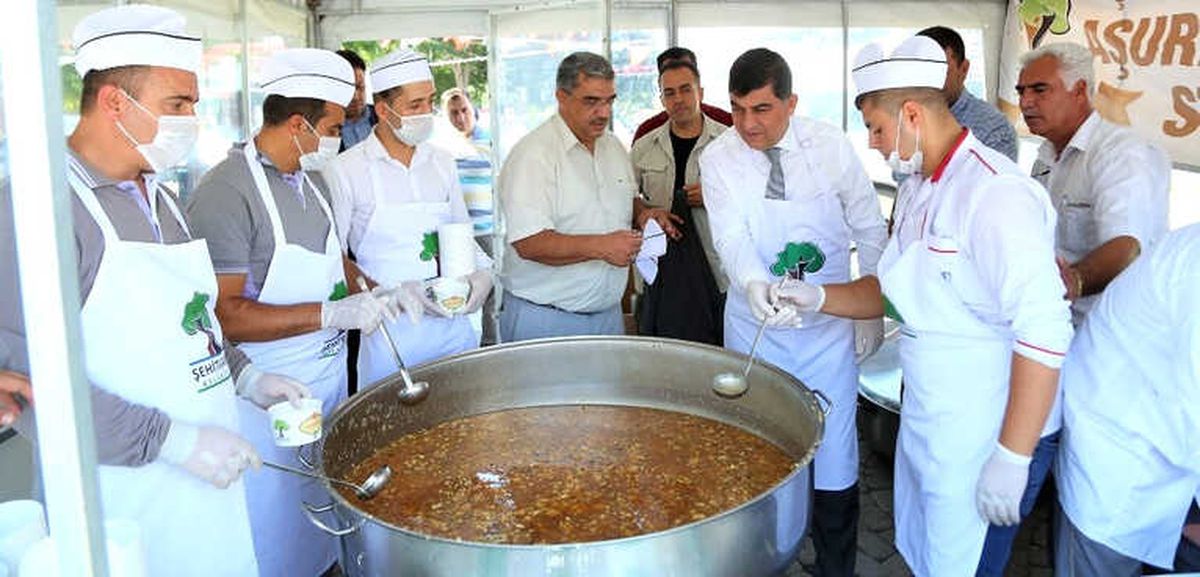 Şehitkamil\'den Aşure İkramı